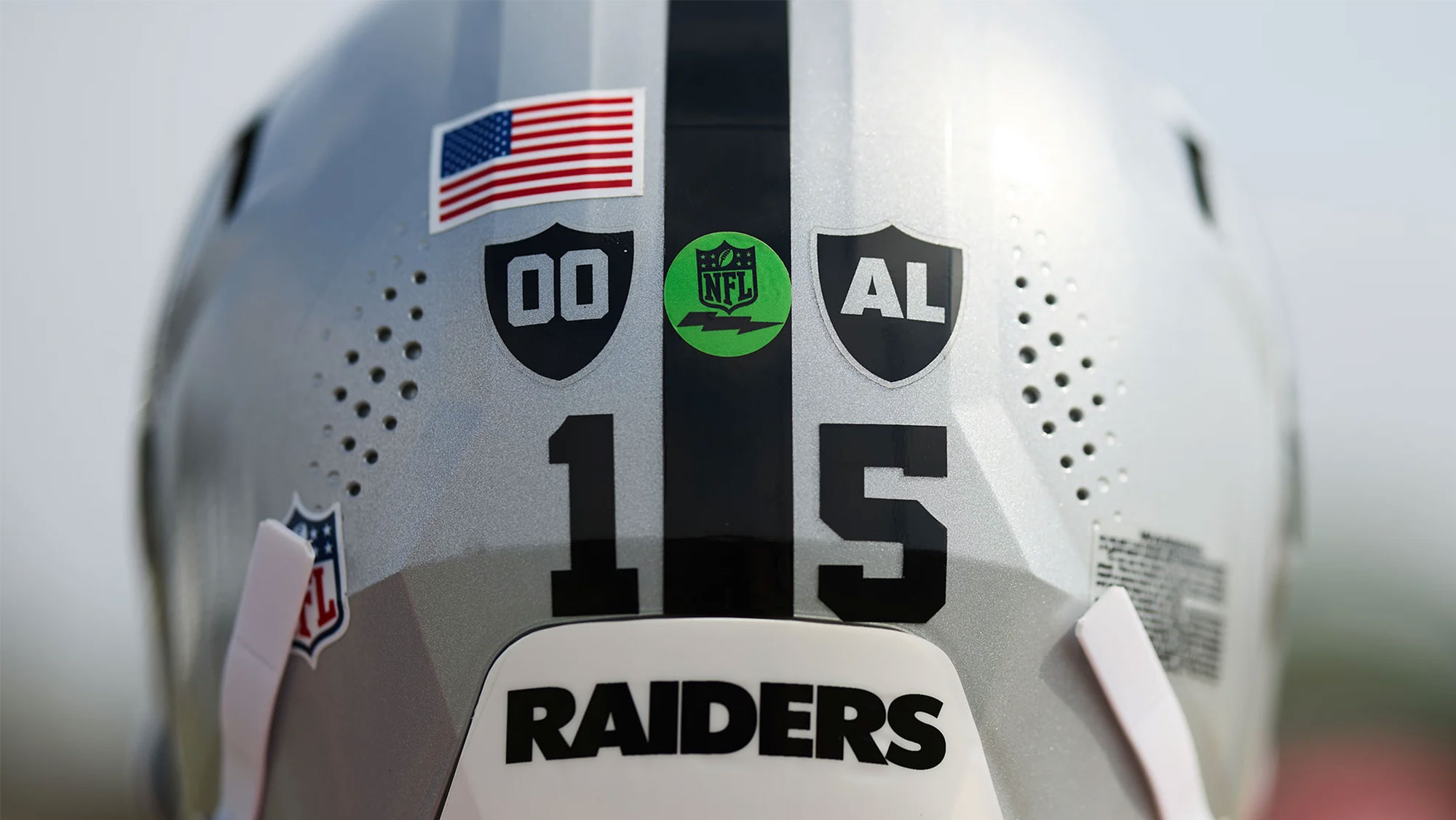 Las Vegas Raiders Honor Late Hall Of Famer Jim Otto With Helmet Decal