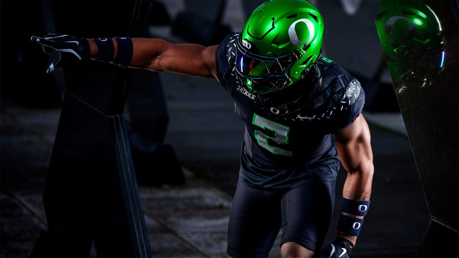 The Oregon Ducks Will Debut A Brand New Uniform Combination When They