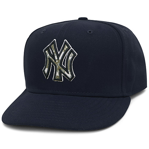 New York Yankees Stars and Stripes Camouflage Cap 2012