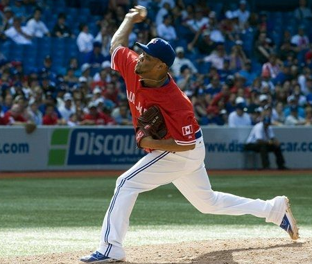 Blue Jays and Royals Both Dress the Part for Canada Day