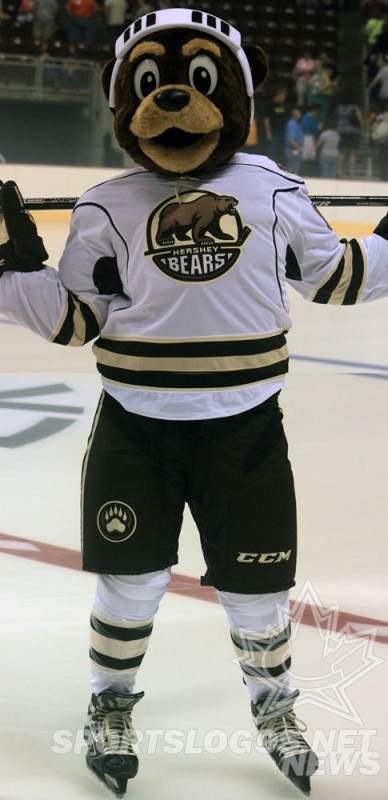 Hershey Bears Honour Past With New Logos, Uniforms – SportsLogos.Net News