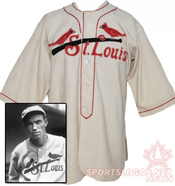 Pics: Cardinals Debut 'Cream' Alternate Uniforms – SportsLogos.Net