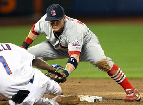 Why the Cardinals should wear navy blue caps for every road game