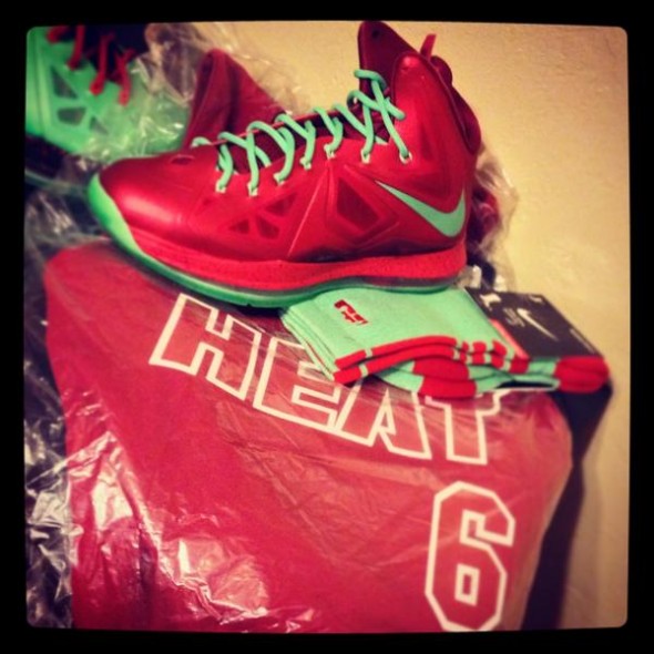 @R6NDZ - Big colour Heat jersey and new Nikes