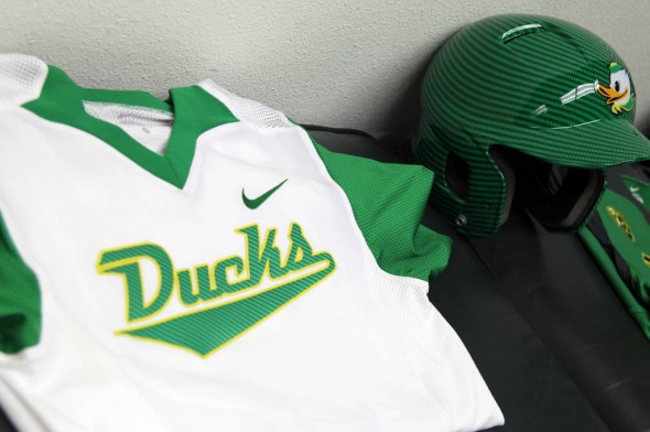 Oregon Ducks Women's softball new uniforms - green helmet white jersey