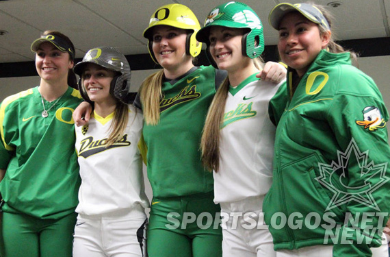Oregon Ducks Women's softball new uniforms - featured.