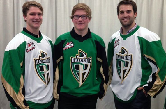 hockey teams with green jerseys