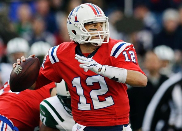 New England Patriots Reintroduce “Pat Patriot” Throwback Uniforms –  SportsLogos.Net News