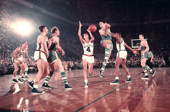 New York Knicks will wear throwbacks from the 1950s this season