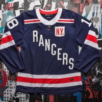 Unveil Uniform for 2018 Winter Classic 