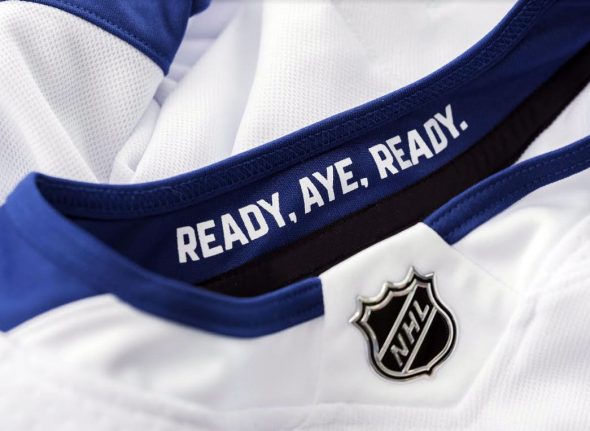Chris Creamer  SportsLogos.Net on X: Just unveiled! The Toronto Maple # Leafs are Ready, Aye, Ready for the 2018 #StadiumSeries - check out their  all-white, all-Navy uniforms for the game #TMLTalk #NHL