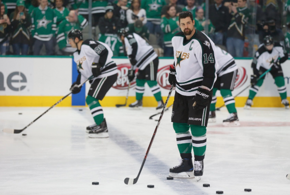 Photos: Dallas Stars Throw It Back to 1993 – SportsLogos.Net News