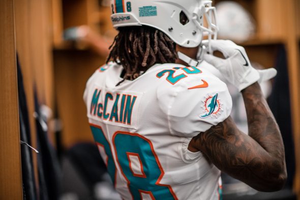 dolphins jersey colors