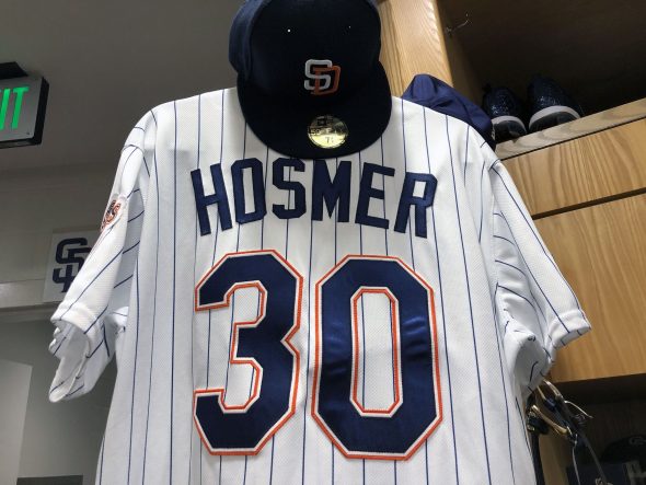 Padres Honour 98 Champs With Throwback Unis – SportsLogos.Net News