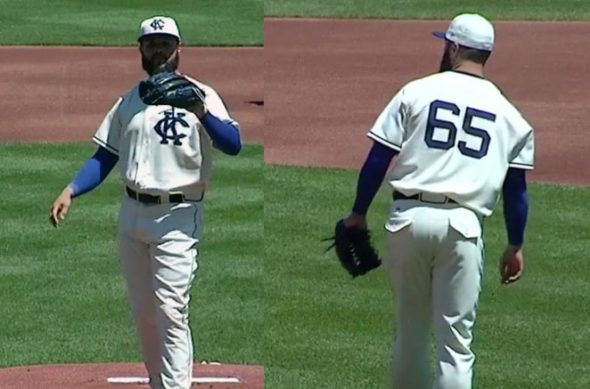 The @tigers and @kcroyals saluted the Negro Leagues today by wearing the  jerseys of the Detroit Stars and the Kansas City Monarchs.