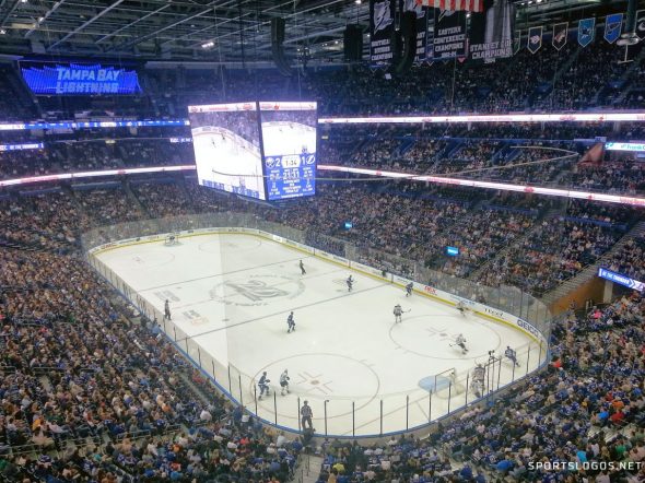 Boston Bruins' gear barred from some Tampa Bay Lightning seats