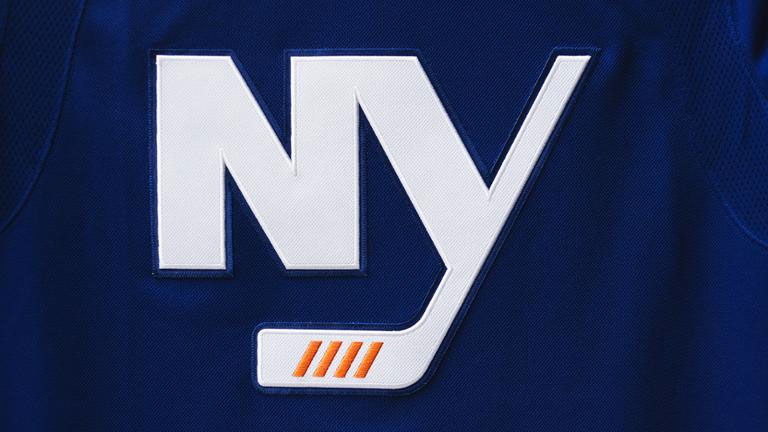 New York Islanders Add #9 Patch for Clark Gillies