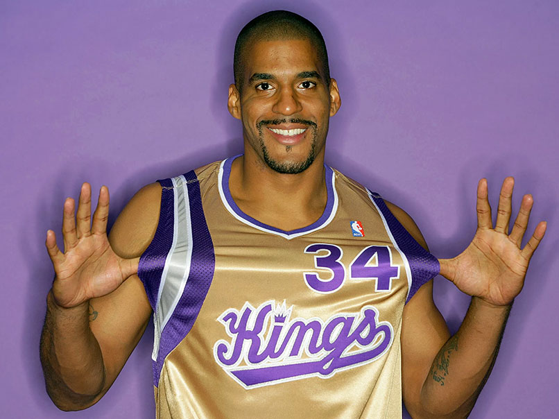 Sacramento Kings Unveil New Classic Throwback Uniform