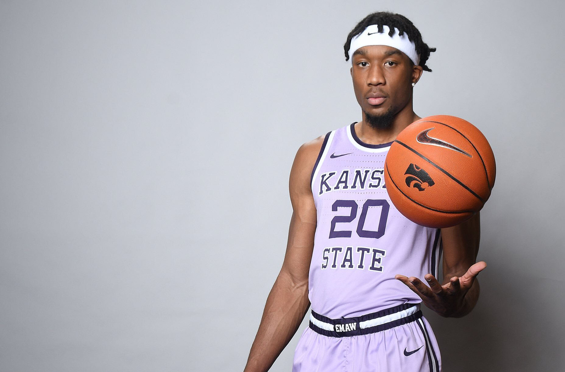 Kansas State Wildcats Unveil New Lavender Throwback Uniforms