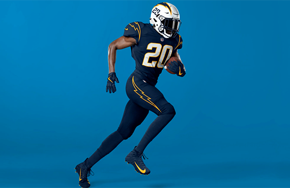 Los Angeles Chargers Unveil New Uniforms – SportsLogos.Net News