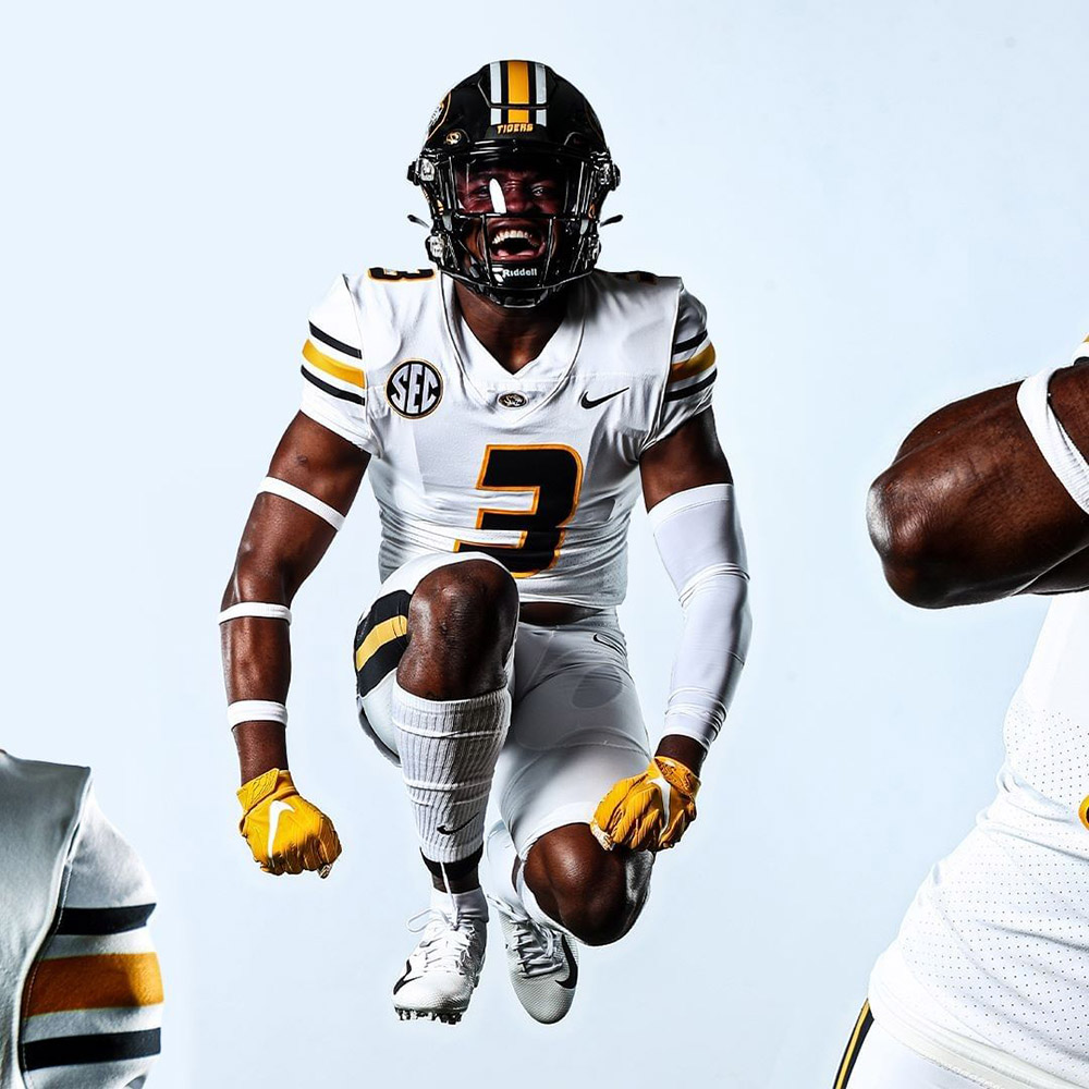 Missouri Tigers Unveil New Football Uniforms Sportslogosnet News 