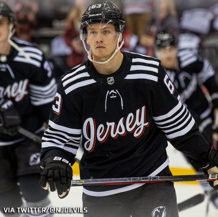 Photos: New Jersey Devils New Uniform Makes On-ice Debut – SportsLogos ...