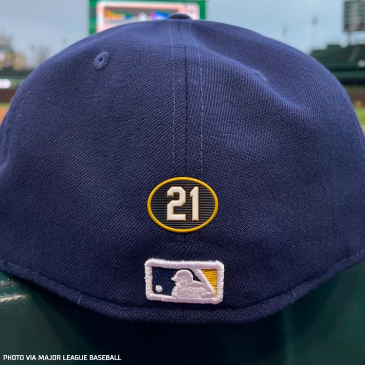 Some MLB Players Wearing 21, All Wearing 21 Patches Today for Roberto Clemente Day
