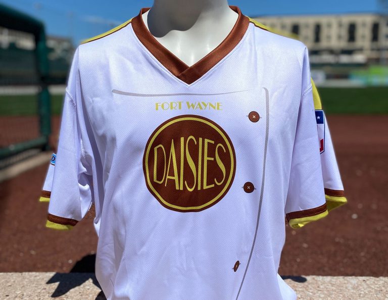 Fort Wayne TinCaps support AAGPBL monument with Daisies jerseys