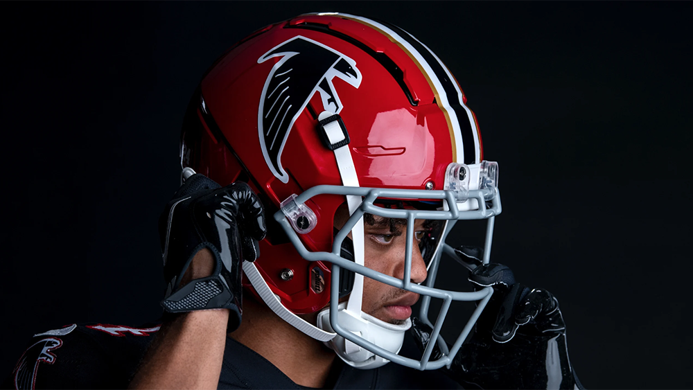 Atlanta Falcons Reintroduce Red Throwback Helmets – SportsLogos.Net News