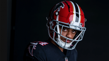 Atlanta Falcons Reintroduce Red Throwback Helmets – SportsLogos.Net News