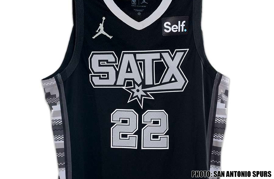 Les San Antonio Spurs dévoilent le nouvel uniforme de déclaration "SATX