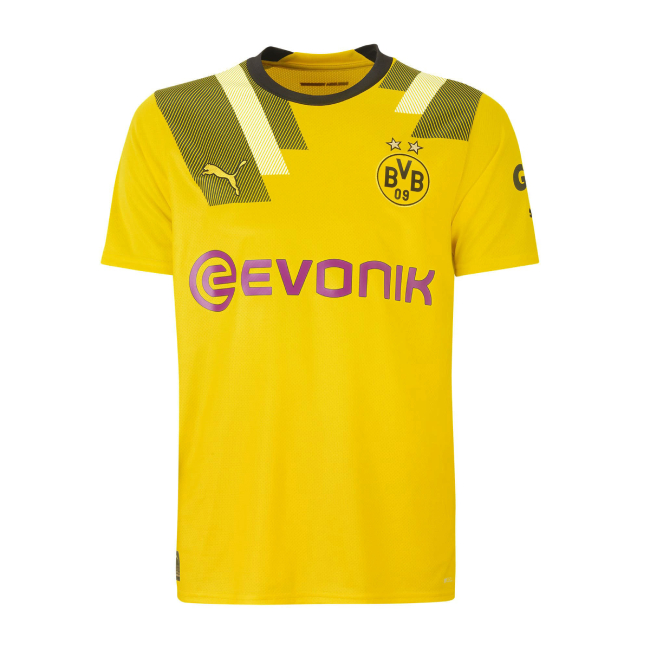 Borussia Dortmund Tips Cap to Club’s ‘Hidden Heroes’ with 2022-23 Third ...