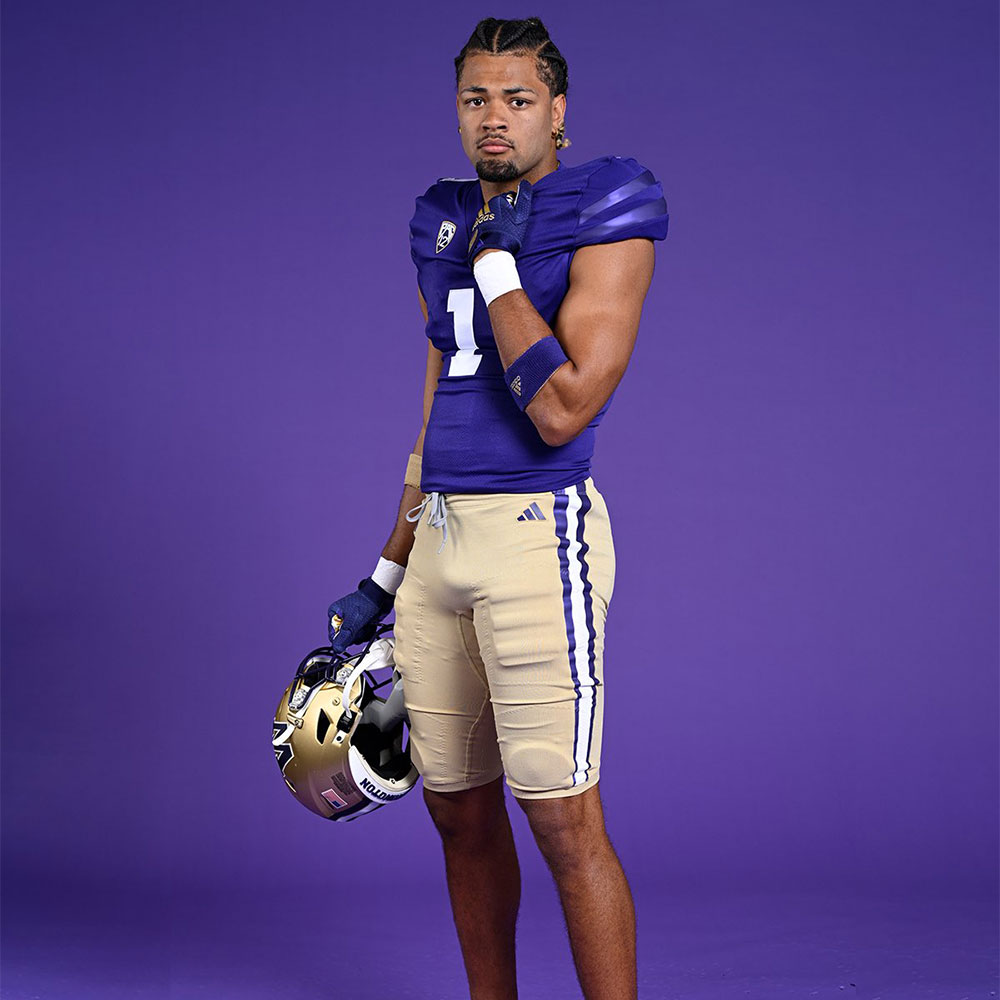 Washington Huskies Unveil Updated Football Uniforms – SportsLogos.Net News