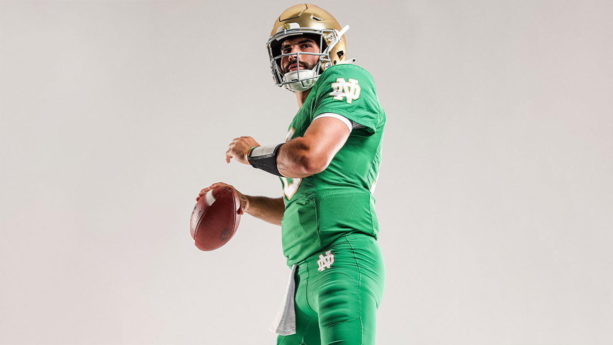 Notre Dame Unveils New Green Alternate Uniforms For Ohio State Game