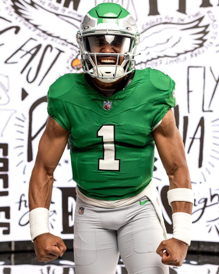 Philadelphia Eagles Unveil Kelly Green Throwback Uniforms After Images ...