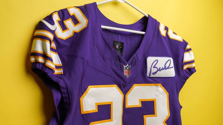 Minnesota Vikings To Honor Legendary Coach Bud Grant With Uniform Patch ...