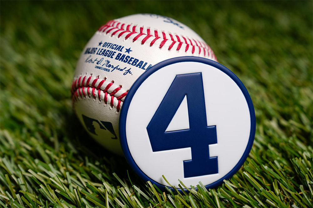MLB Players Wearing #4 Patches on Jerseys Today