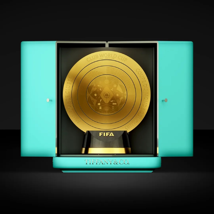 trophy-in-case-905x590-20241119-fifa-clu