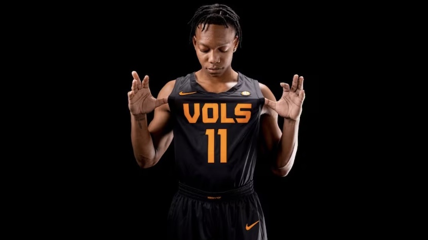 Tennessee Volunteers Unveil New “Dark Mode” Basketball Uniforms