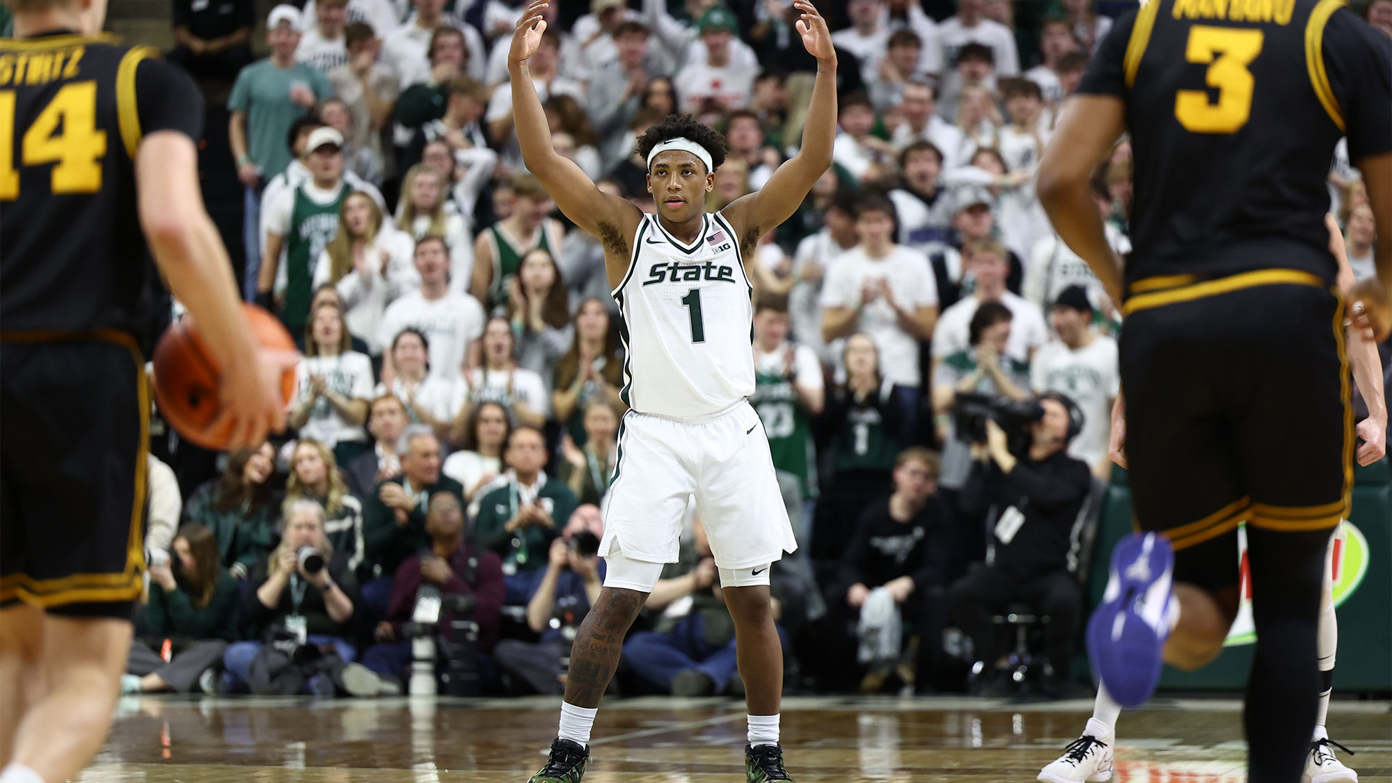 Michigan State Spartans Debut 2000-01 Throwback Basketball Uniforms